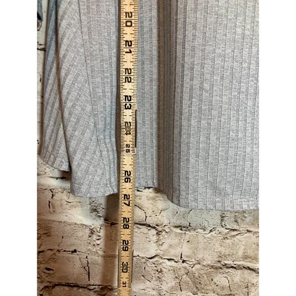 Marla Wynne Top Womens Medium Light Gray Ribbed Long Sleeve Capsule Minimalist - Picture 9 of 13